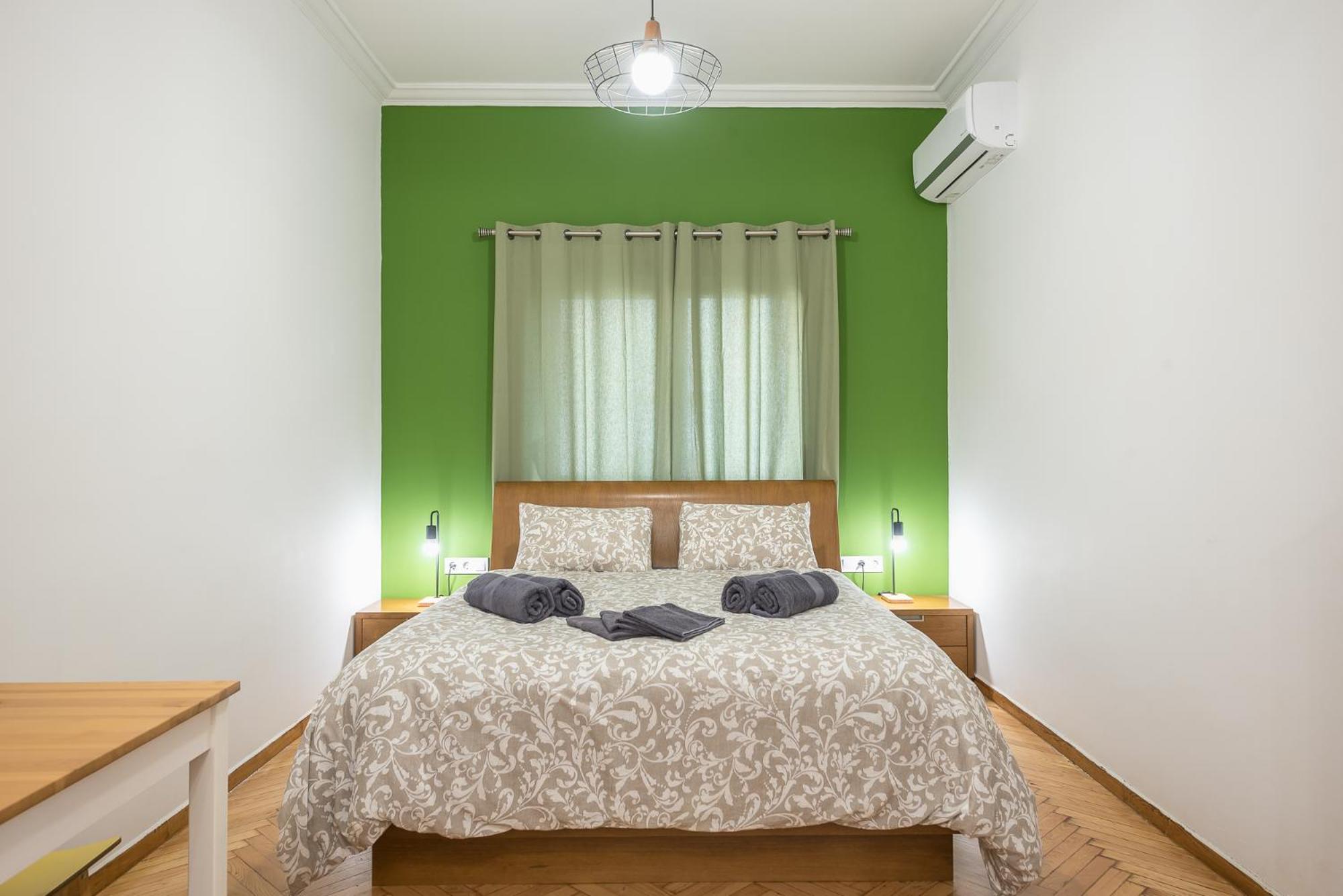 Stylish Luxury Apartment At Ampelokipi Metro Station Атина Екстериор снимка