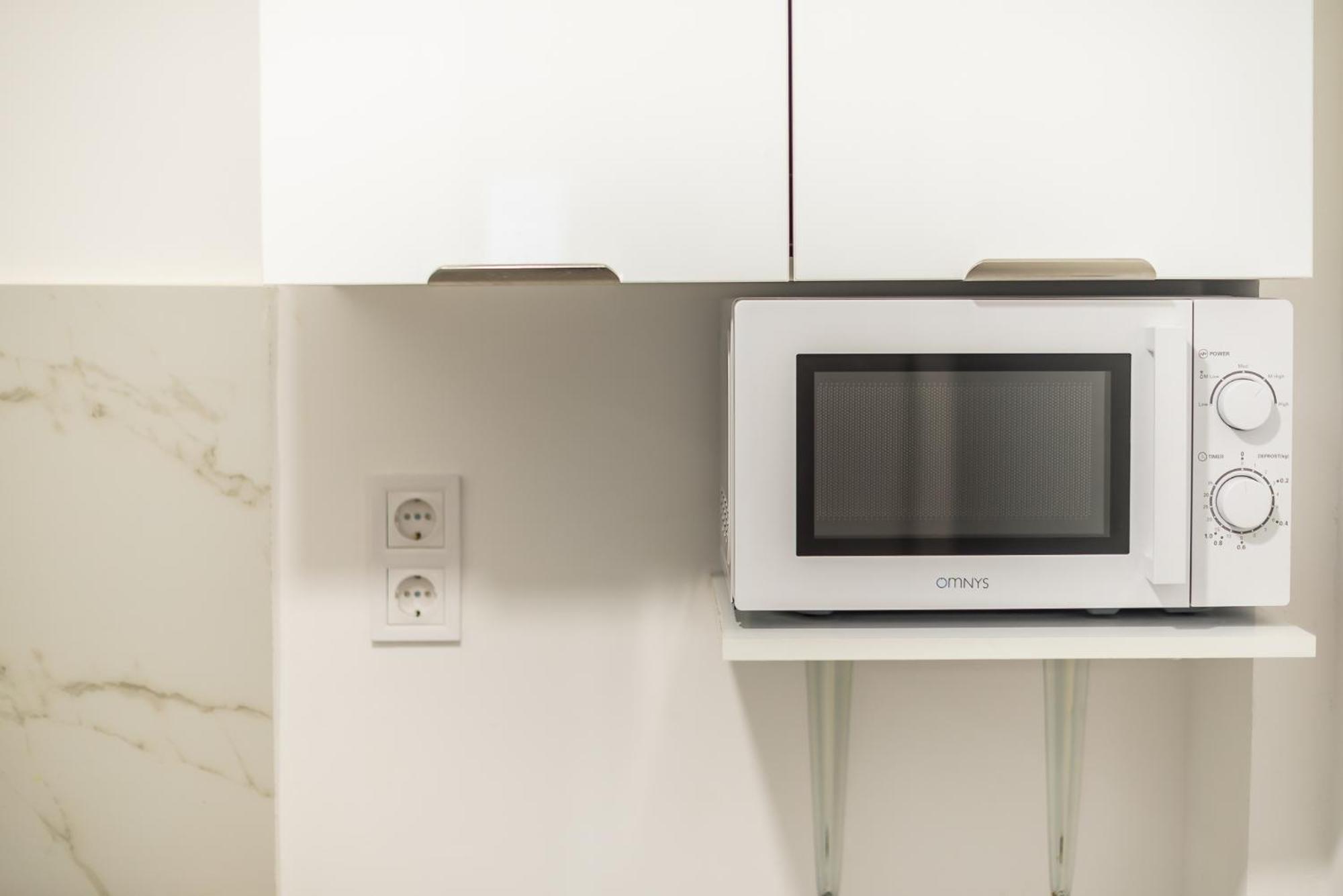 Stylish Luxury Apartment At Ampelokipi Metro Station Атина Екстериор снимка