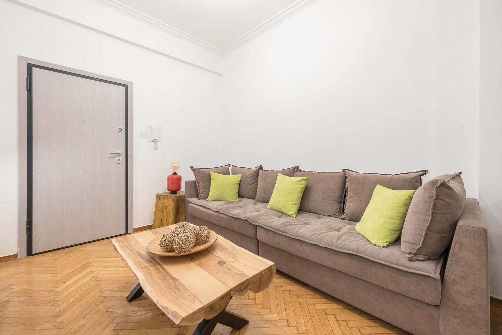 Stylish Luxury Apartment At Ampelokipi Metro Station Атина Екстериор снимка