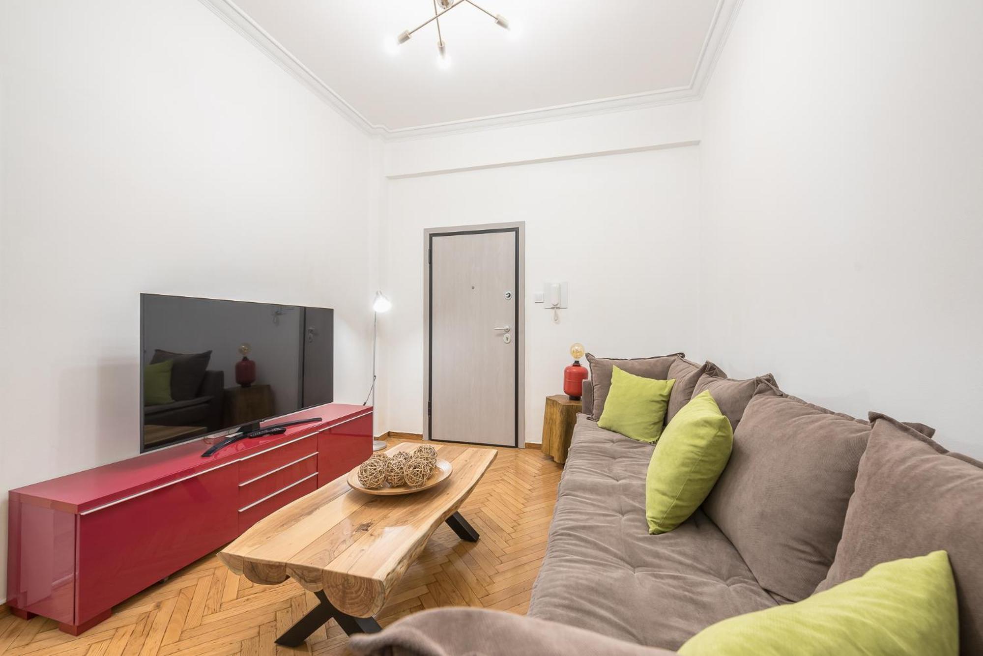 Stylish Luxury Apartment At Ampelokipi Metro Station Атина Екстериор снимка