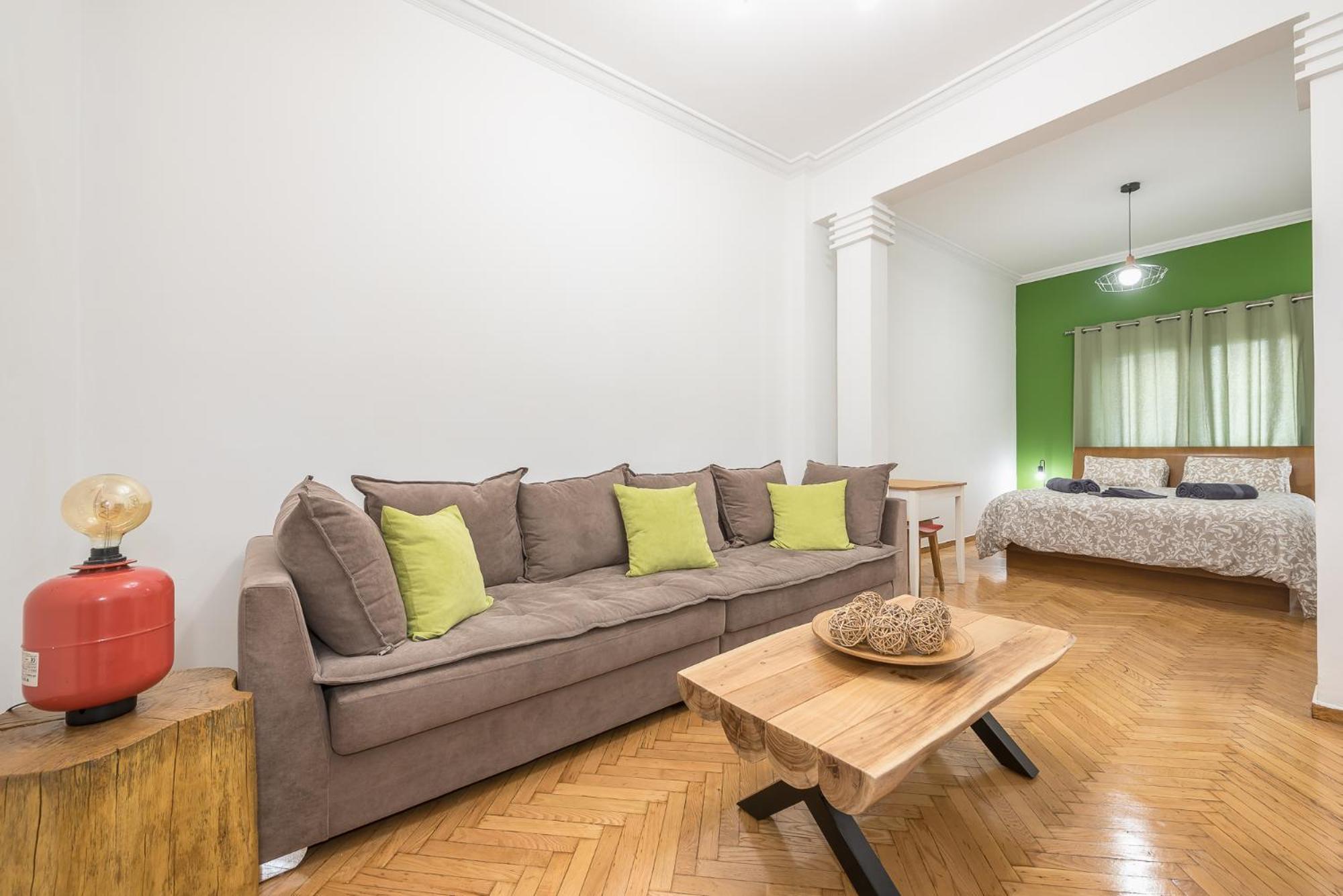 Stylish Luxury Apartment At Ampelokipi Metro Station Атина Екстериор снимка