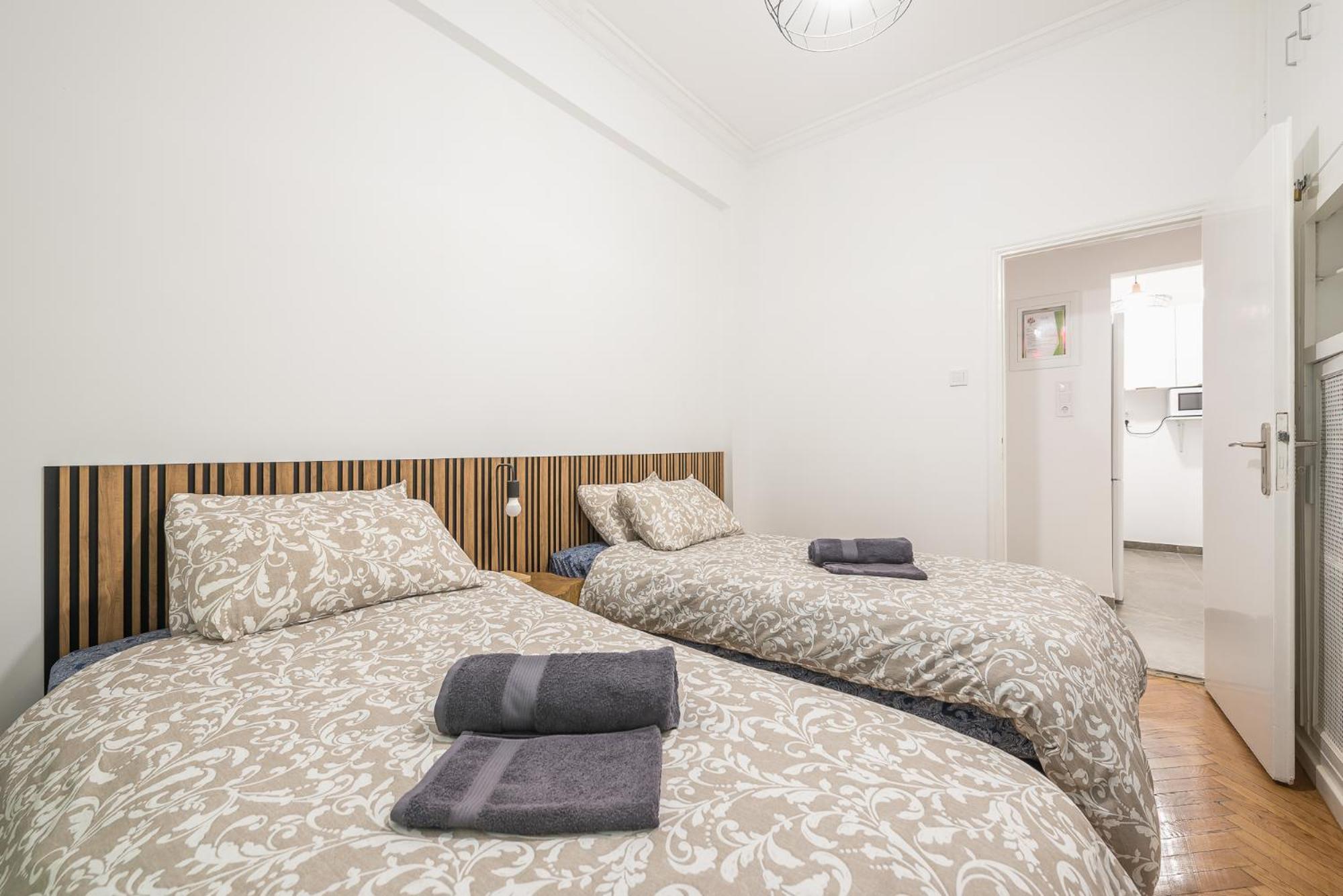 Stylish Luxury Apartment At Ampelokipi Metro Station Атина Екстериор снимка